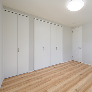 2F 北側洋間 7帖(1)