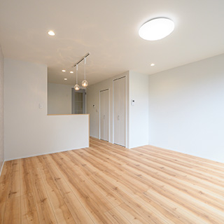 リビングダイニング(2)